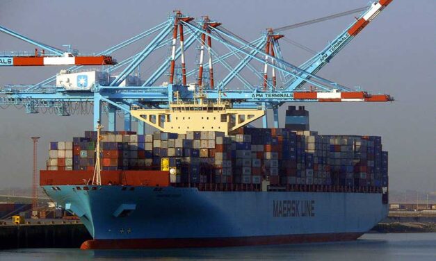 Maersk Essen loses 750 containers en route to LA