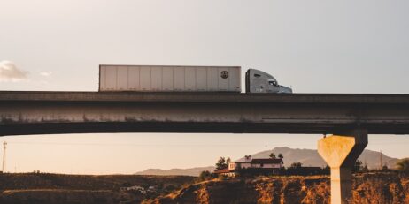 Vic govt backs driver training for freight industry