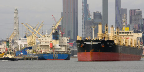 Safety in bulk shipping improves despite increase in fleet, says report