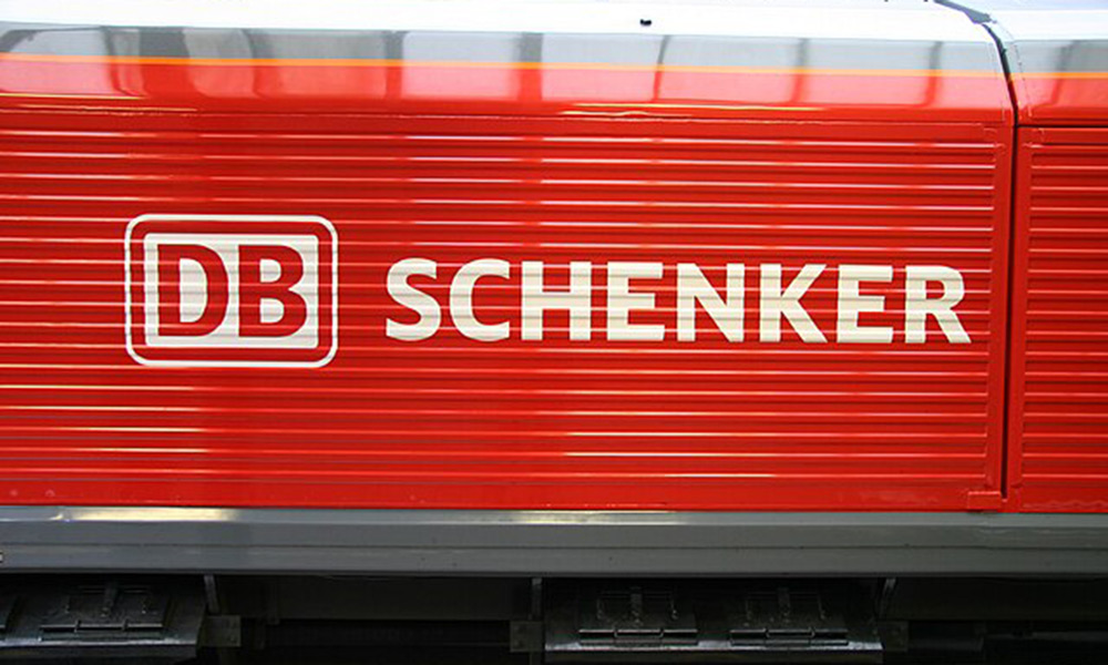 Maersk officially withdraws from bidding race for DB Schenker