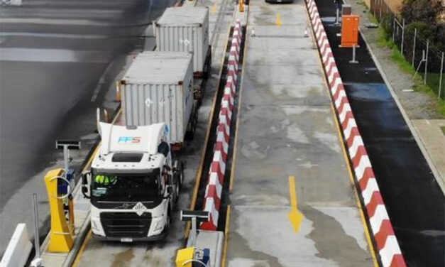 Container trucks to weigh in at Fremantle