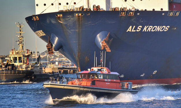 Fremantle pilot boat operators return to work