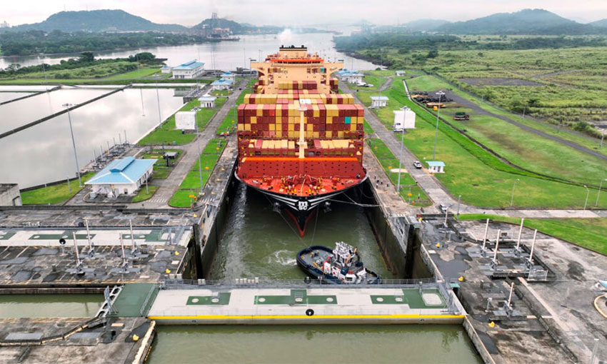 Boxship breaks capacity record in Panama Canal