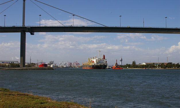 Melbourne facing Yarra exclusion zone