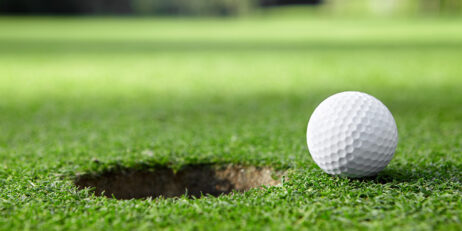 Shipping industry golf day in sight of the green