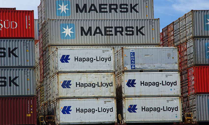 Maersk and Hapag-Lloyd play it safe