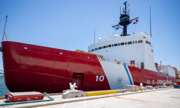 US heavy icebreaker departs Australia for Antarctic